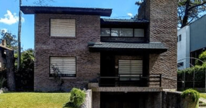 Alquiler de Casa Tejas Verdes Alojamiento Familiar en Villa Gesell Buenos Aires Argentina