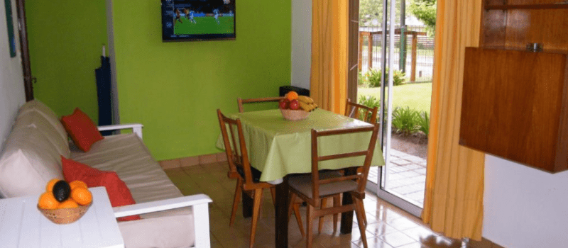 Solo Un Corto Paseo De La Playa Cuenta Aparthotel Pucara